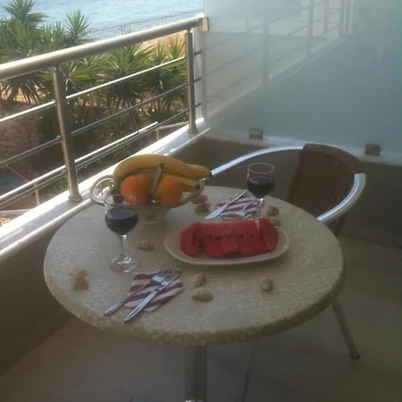 Almare Apartment *